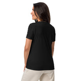 L17 Women’s relaxed v-neck t-shirt